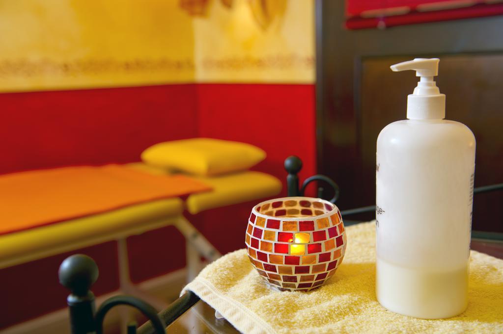 Hotel Storck Бад Лар Екстериор снимка