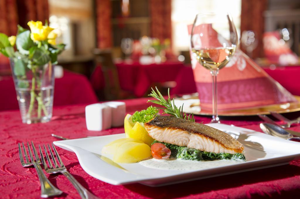 Hotel Storck Бад Лар Екстериор снимка