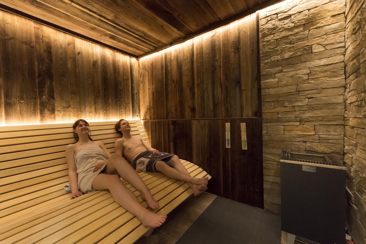 Hotel Storck Бад Лар Екстериор снимка