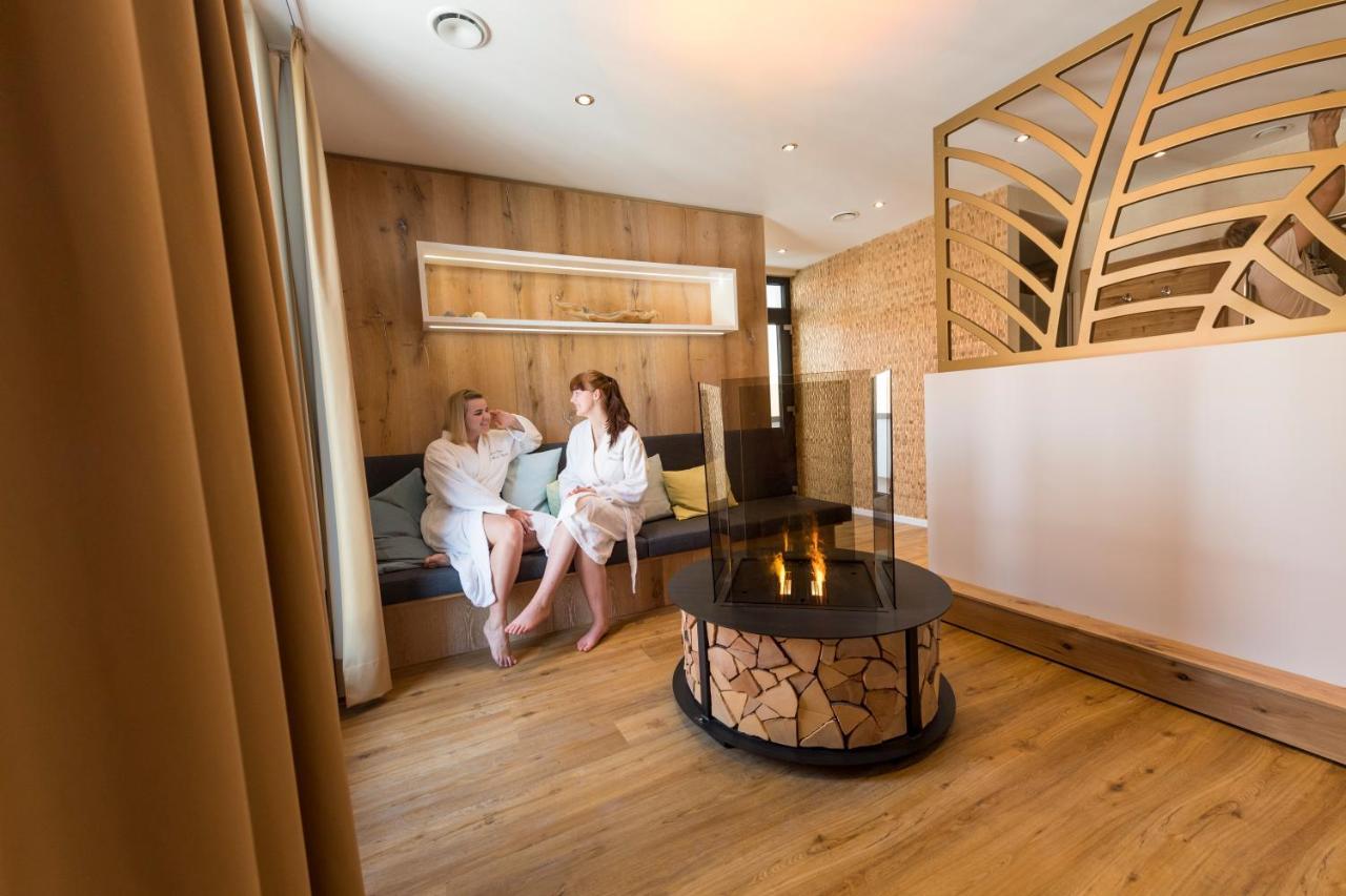 Hotel Storck Бад Лар Екстериор снимка